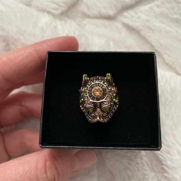 Heidi Daus Jewelry - Gorgeous Heidi Daus “Glittering Guardians” Fu Dog Critter ring SIZE 7 RARE